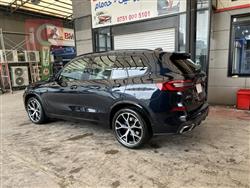 بی ئێم دەبڵیو X5